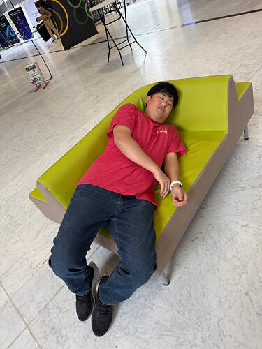 여기서 이러시면..